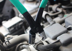 Automobile clamp