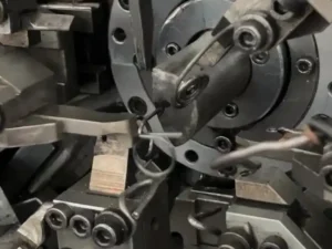 How to remove spring hose clamps without tool​